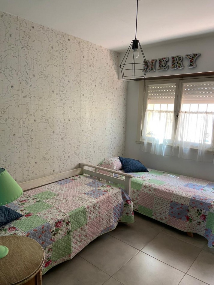 Hermosa Casa con Jardin y Quincho