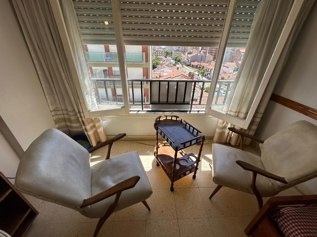 Tres Ambientes con Dependencia en Calle 19 Esquina 14