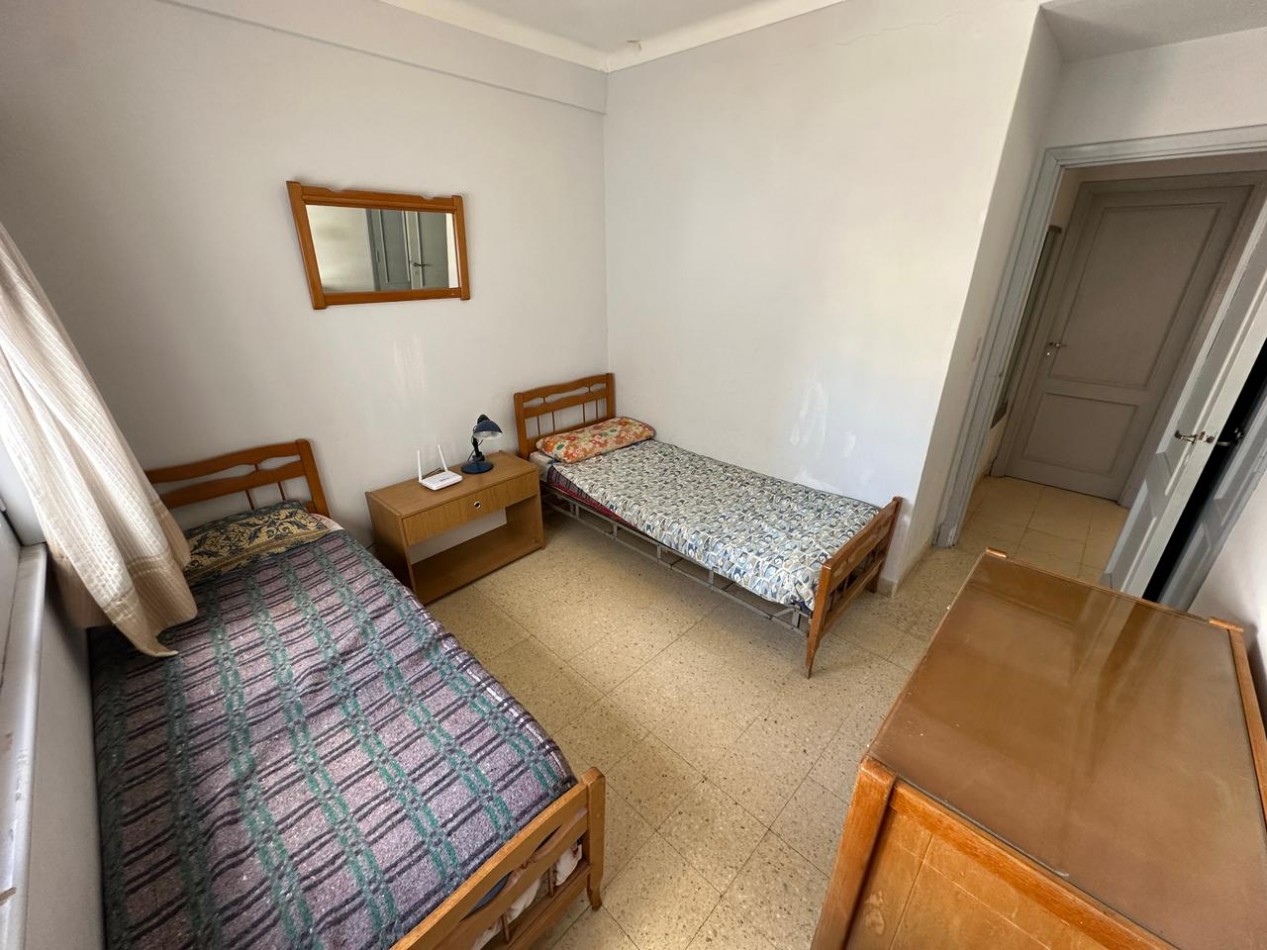 Tres Ambientes con Dependencia en Calle 19 Esquina 14