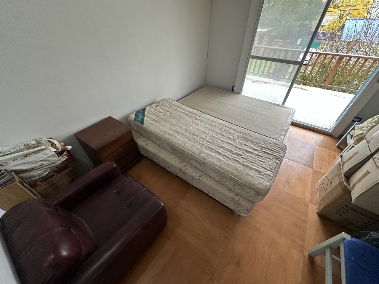Casa + Depto + Local, 200 M2 Cub.