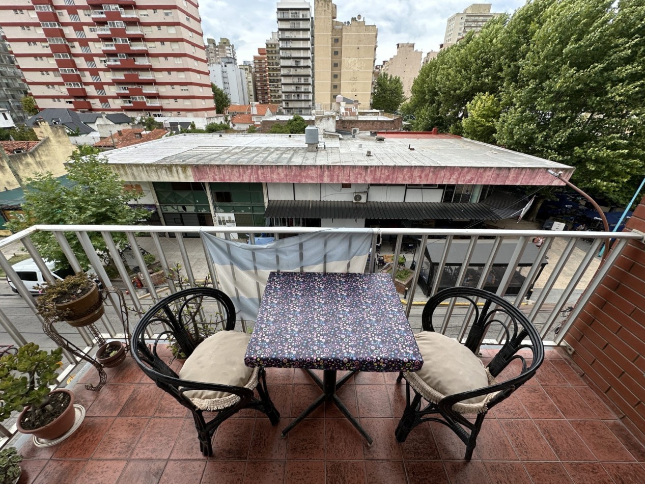 Dos Ambientes 18 y Peatonal