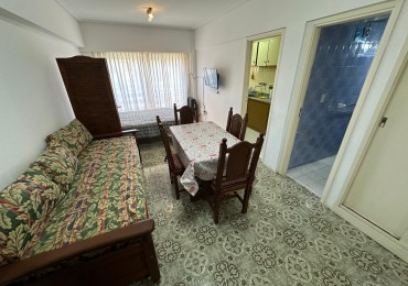 Monoambiente Frente a la Playa y 50 mts de la Peatonal