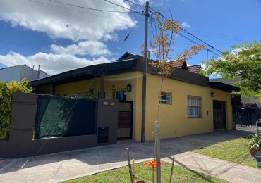 Hermosa Casa con Jardin y Quincho